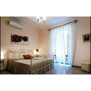 https://domus-ines-roma-san-pietro.it-romehotels.com