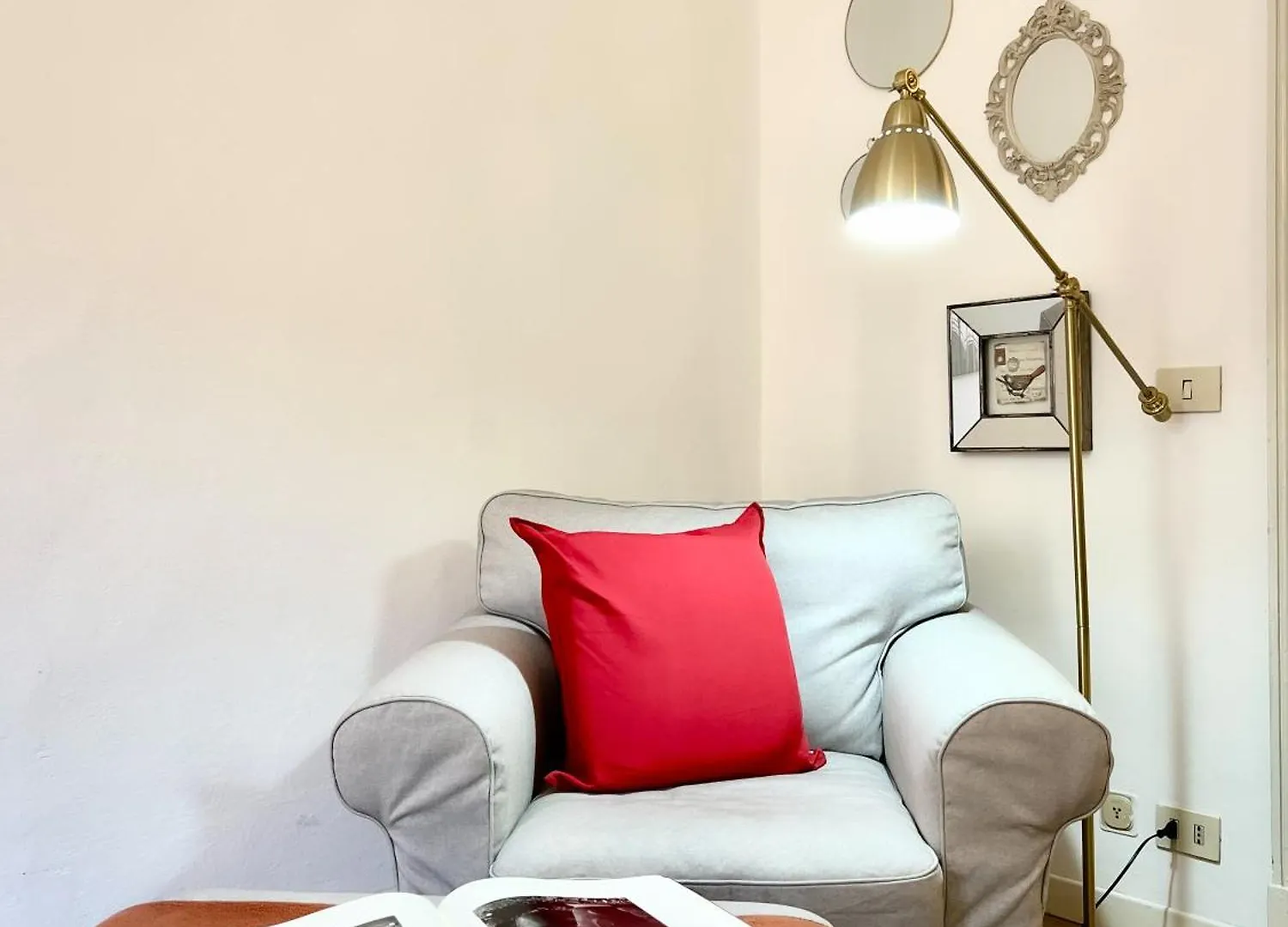 Comecasa 2 Bedrooms Apartment In Via Curtatone Milan